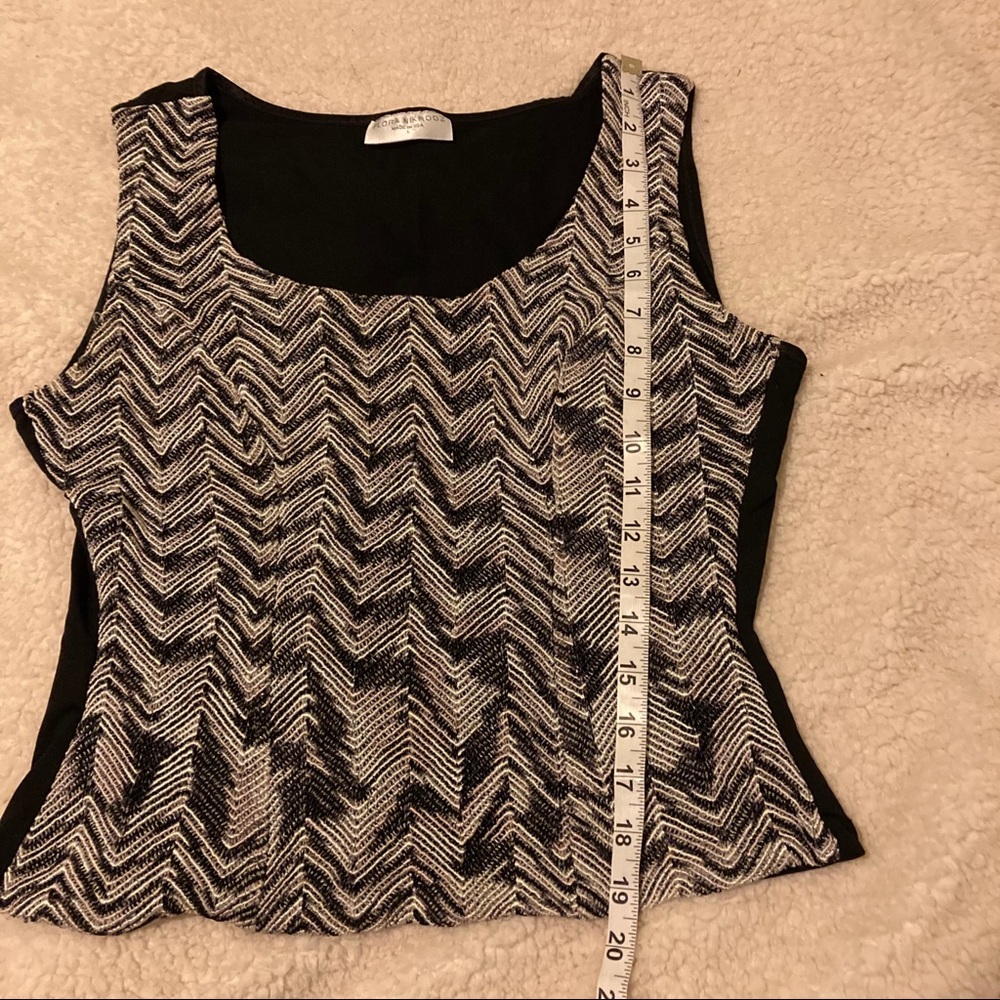 - Flora Nikrooz Textured Zigzag Patterned Blouse - image 6